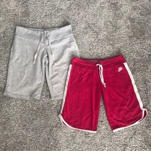 Bundle of Two Bermuda Sweatpants Nike and Champion Used Size XS